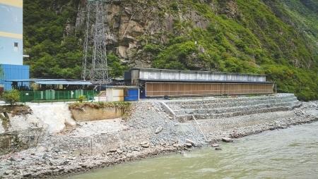 大渡河上违建比特币矿场追踪：矿场主投资千万一年回本
