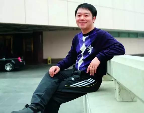 回顾冯鑫职业生涯：曾自称“混子”，从巅峰到坠落