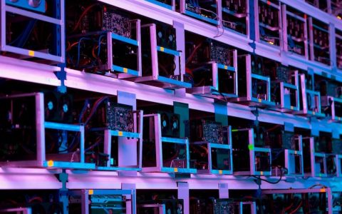 比特大陆机密数据流出：半年生产60万台新矿机，估值将达120亿美金