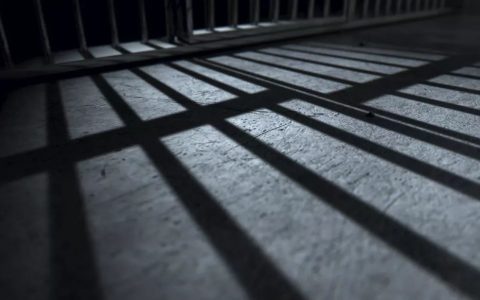上市公司发币，如今如何？董事长辞职，实控人被抓，币价归零……