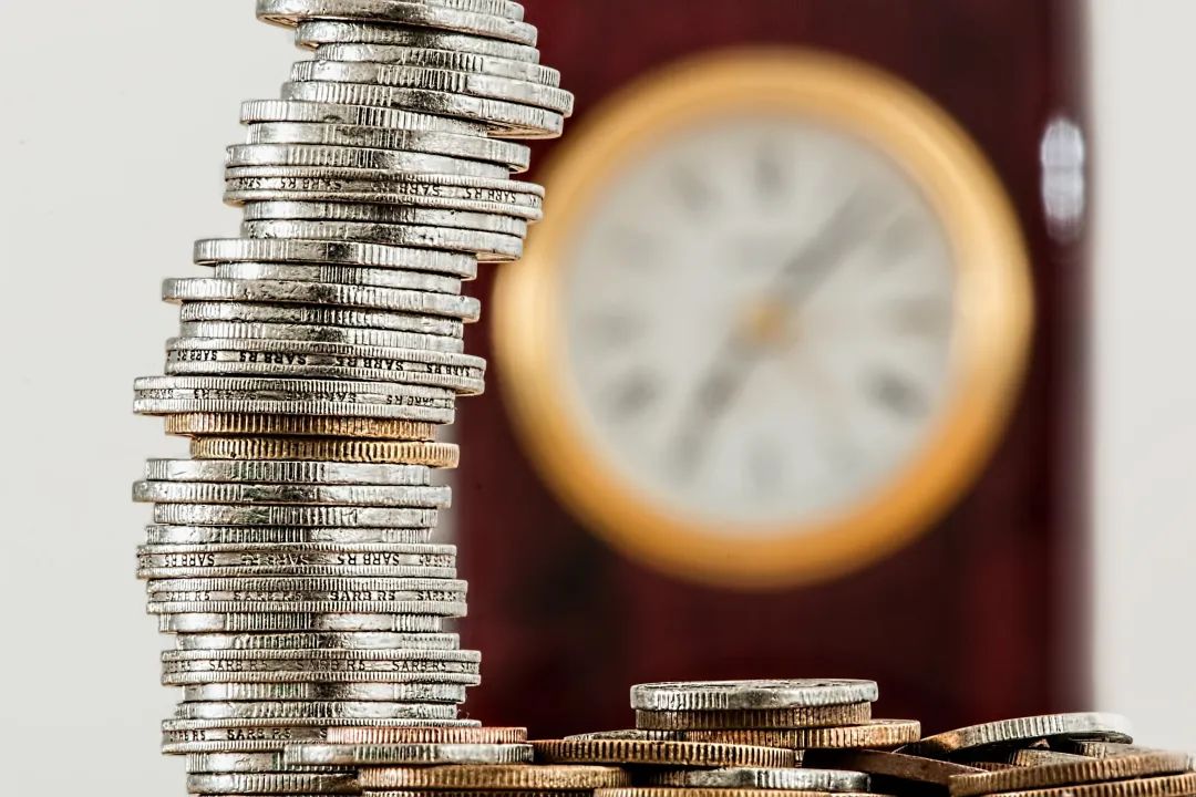 比特大陆前4月营收超3亿美金 AI业务快速增长，给员工发千万奖金